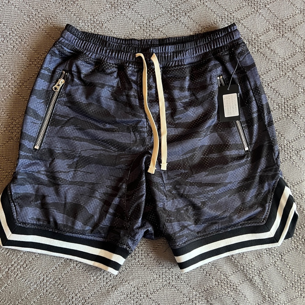 Darc Sport Men’s Black Desert Camo Mesh Shorts Large